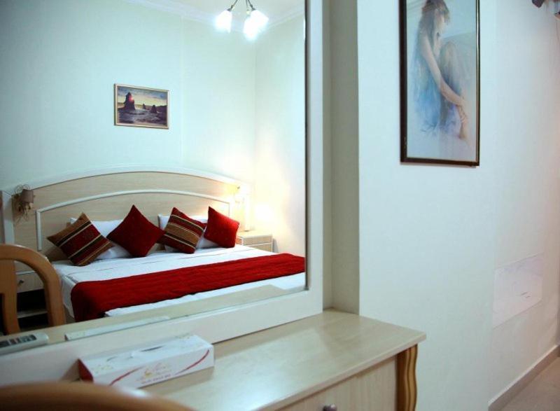 Elysee Residence Beirut Bagian luar foto