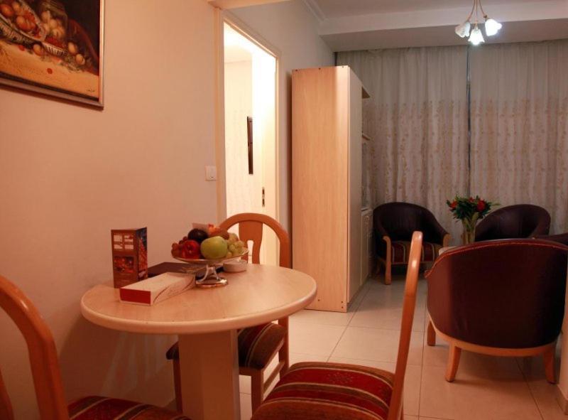 Elysee Residence Beirut Bagian luar foto
