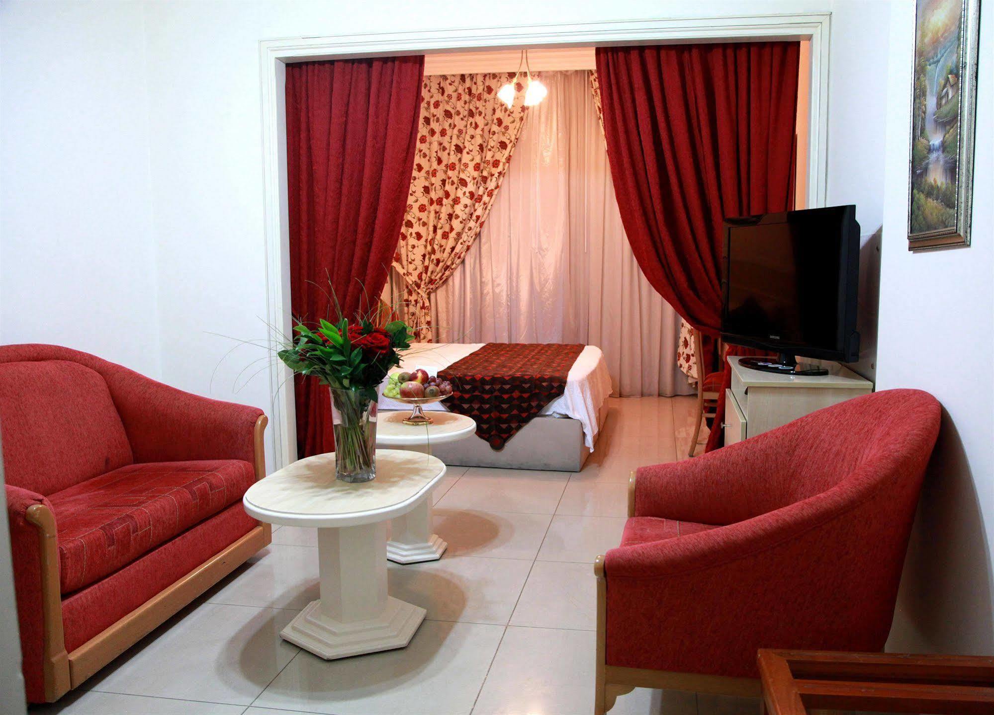 Elysee Residence Beirut Bagian luar foto